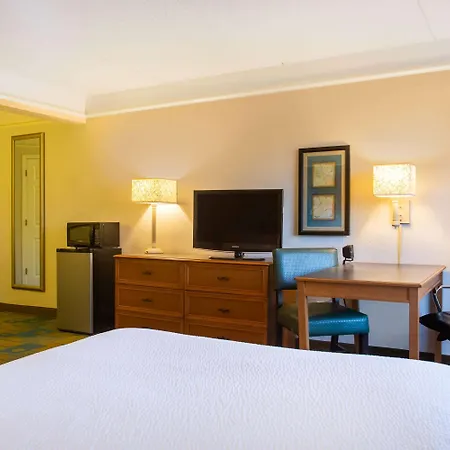 La Quinta By Wyndham Charlotte Airport South Hotel Exterior photo